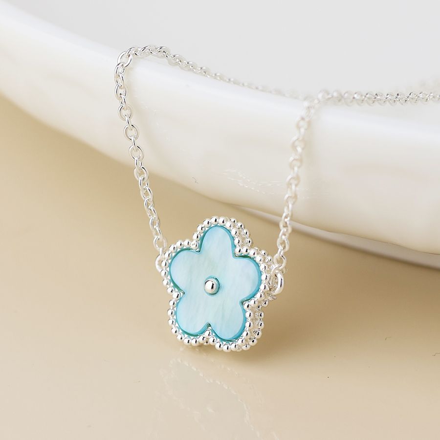 Silver plated blue pearl flower necklace