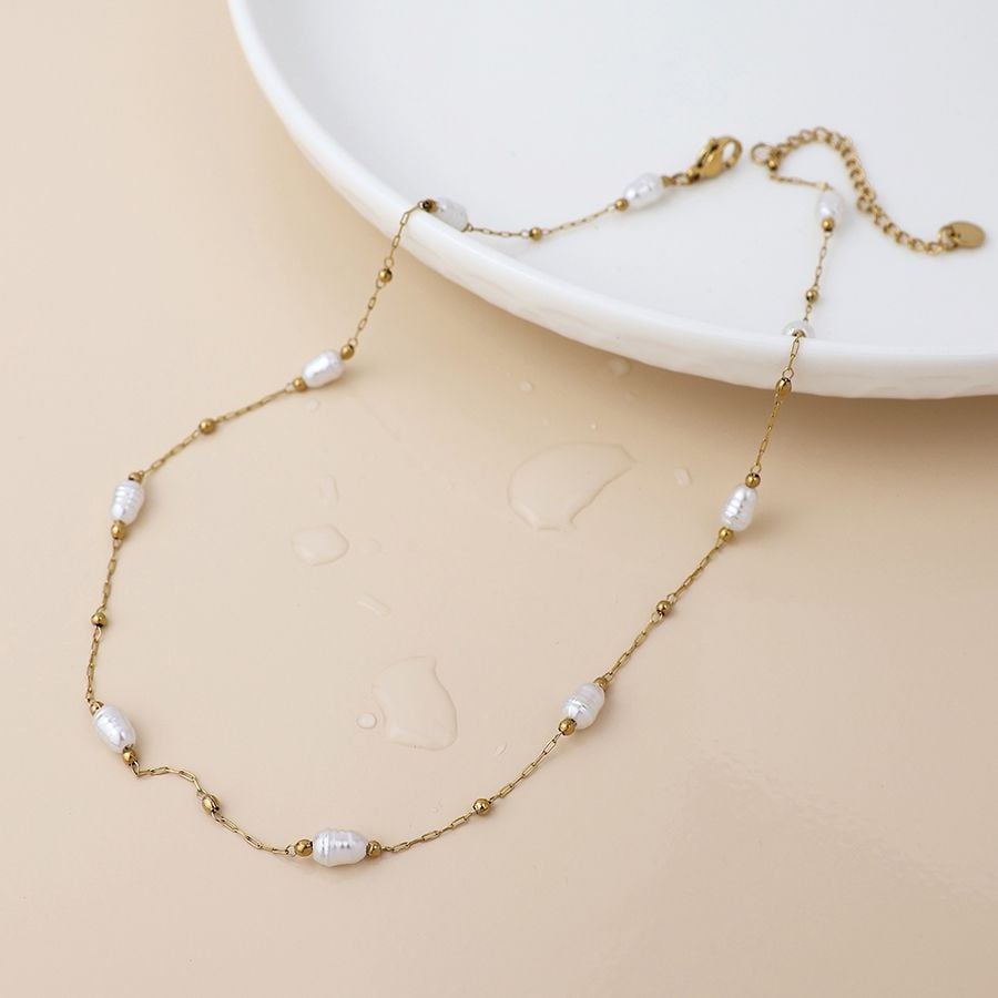 Waterproof gold plated station necklace with pearls