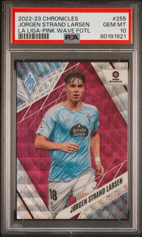2022-23 Panini Chronicles JORGEN STRAND LARSEN Phoenix Pink Wave FOTL /19 #255 [PSA 10]