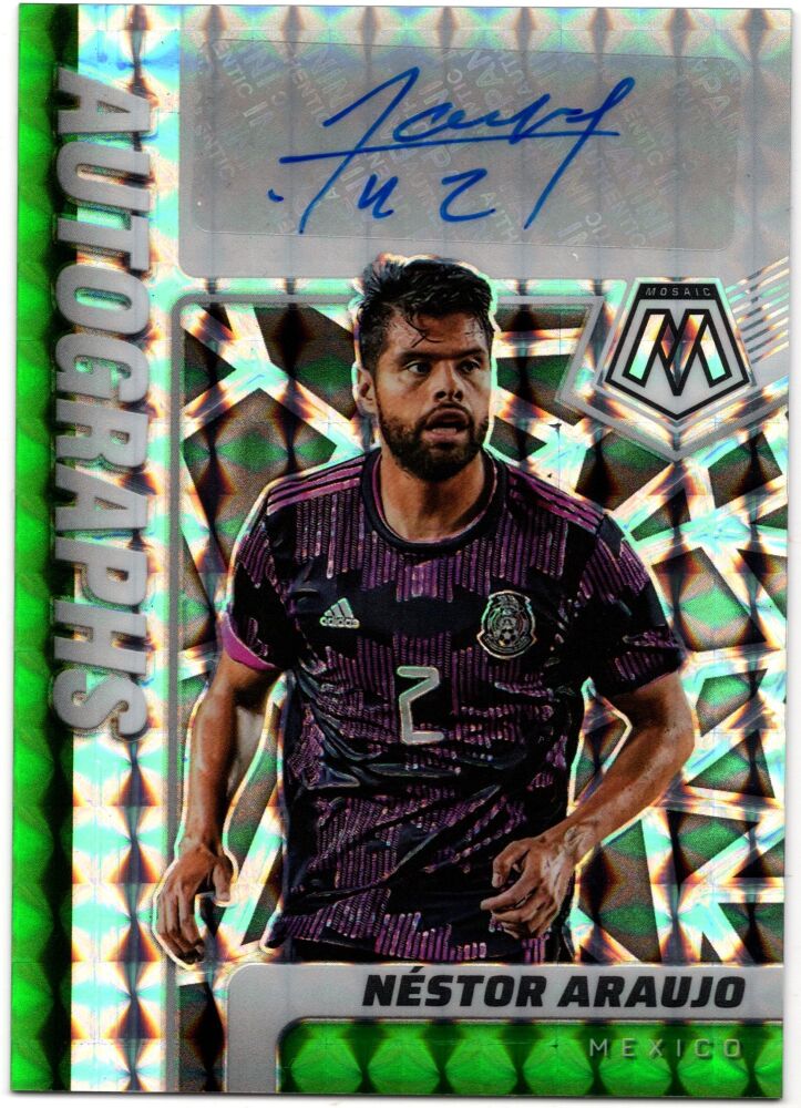 2021-22 Panini Mosaic Soccer NESTOR ARAUJO Autographs Silver Mosaic Prizm #A-NAR
