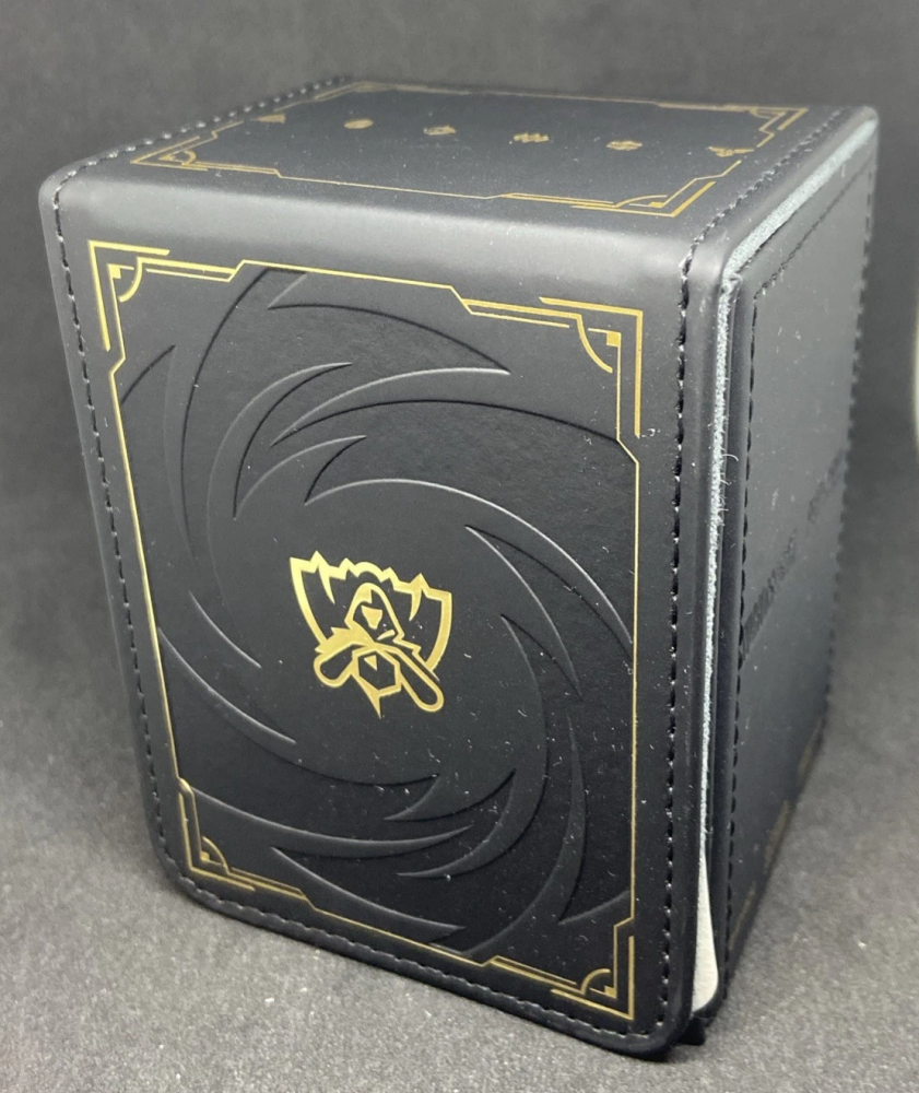 Riftbound Worlds Edition Bundle Premium Deck Box