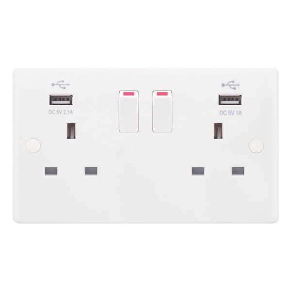 Selectric Smooth 13 Amp Twin Switched Socket with USB Ports