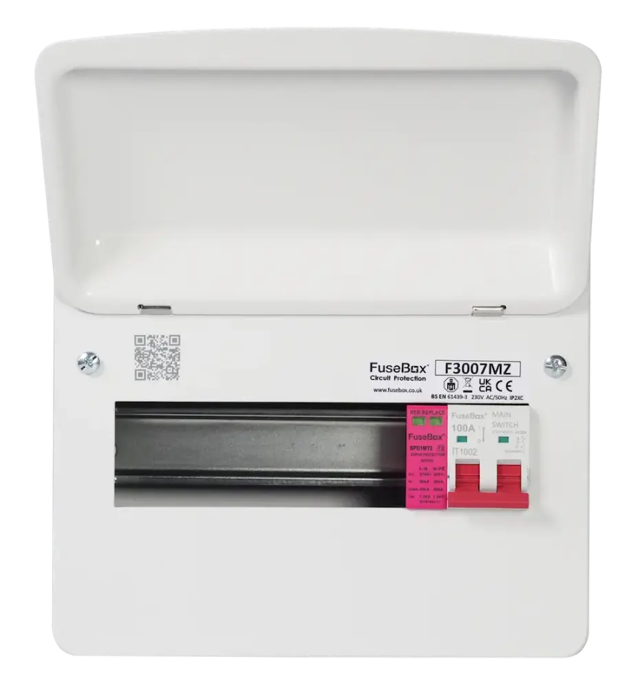 FuseBox 7 Way Metal Consumer Unit with 100A Main Switch T2 SPD F3007MZ