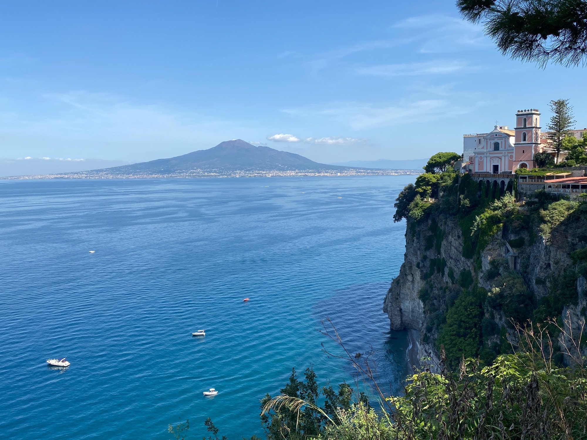 italy yoga retreats 