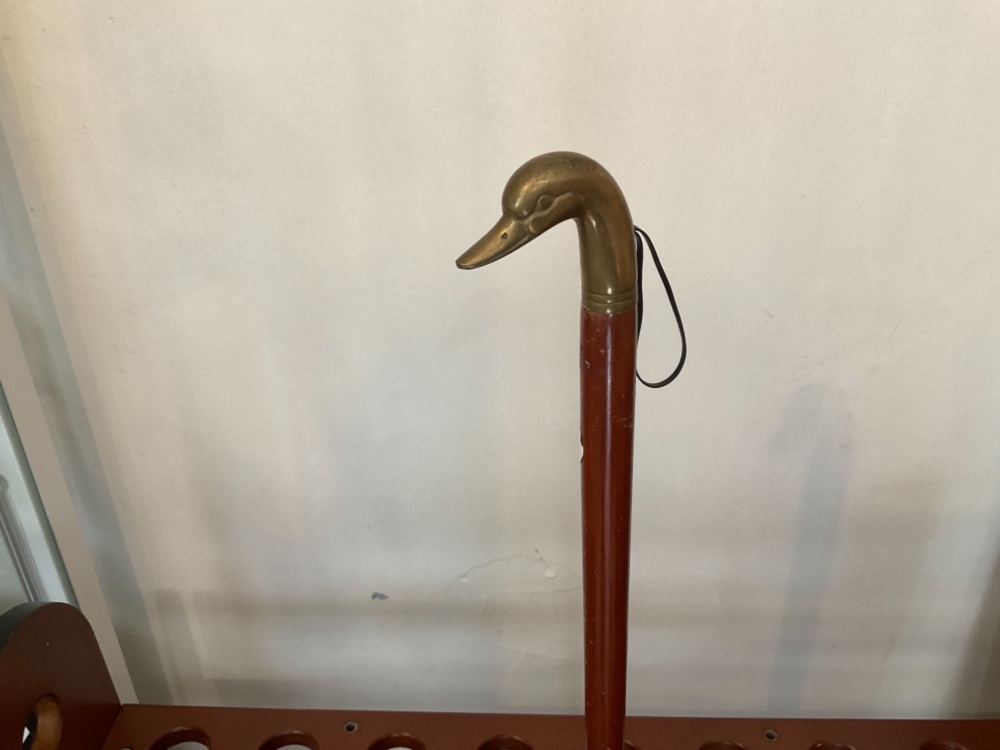 Vintage walking stick with brass ducks head 