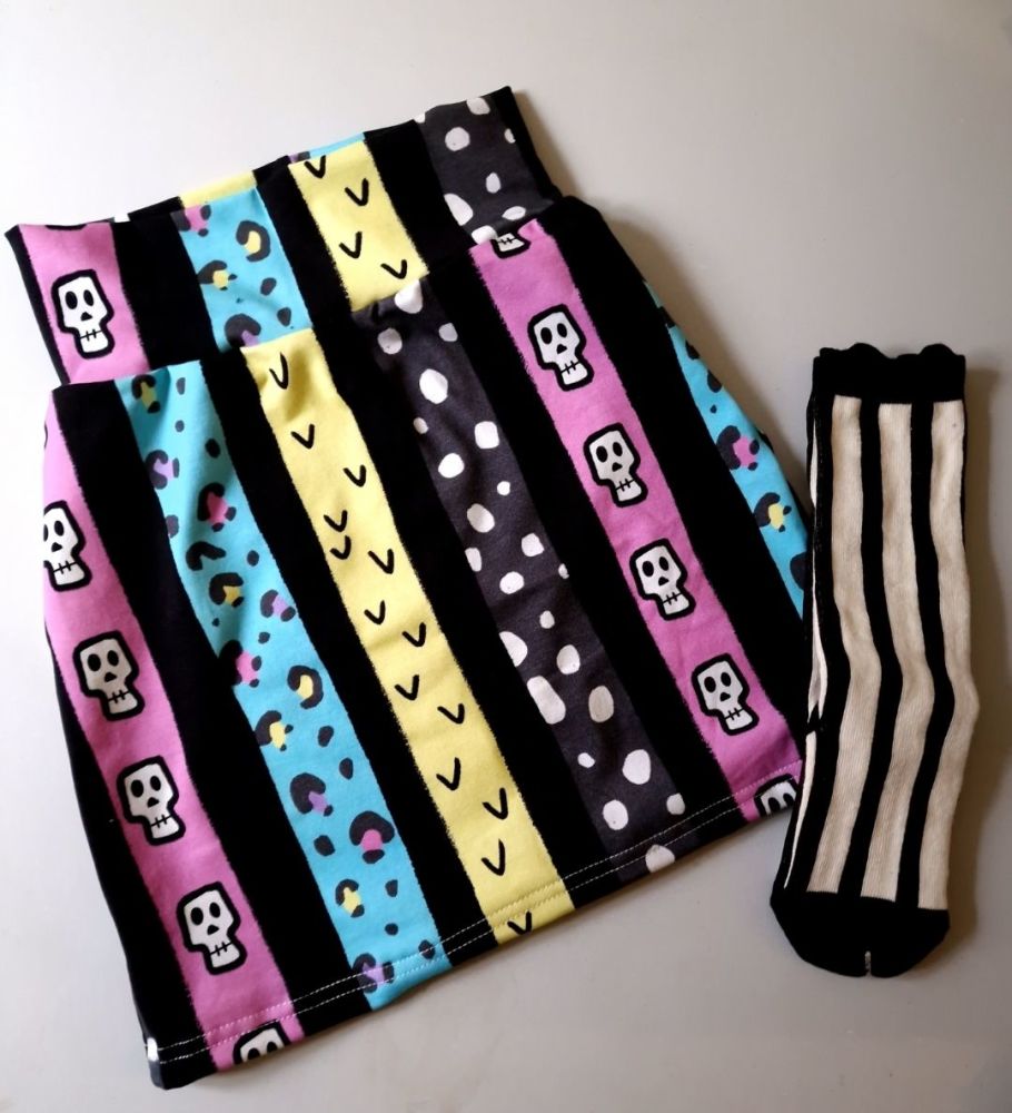 Grunge stripe 5-6 skirt and socks