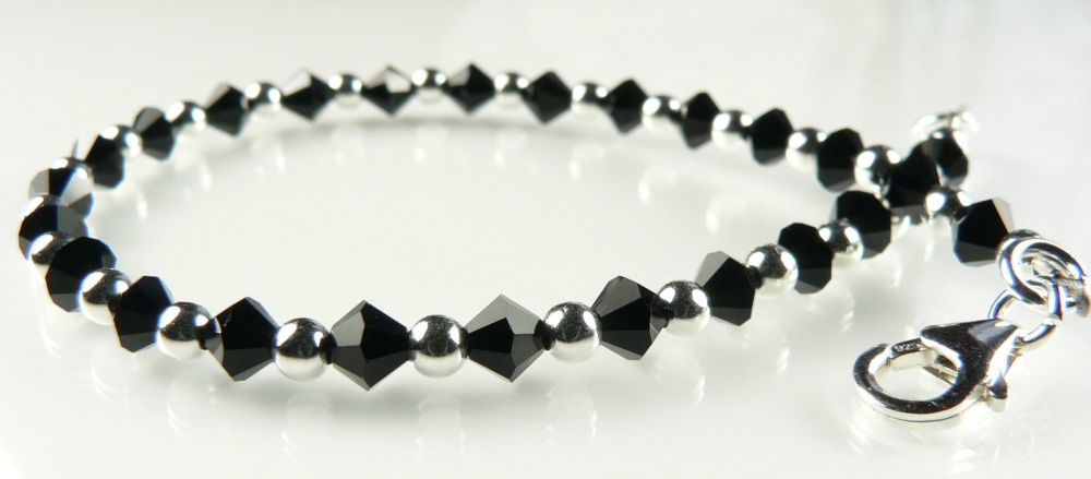 black Jet Preciosa beaded bracelet