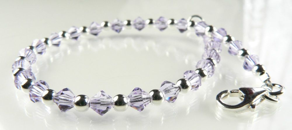 purple Violet Preciosa beaded bracelet