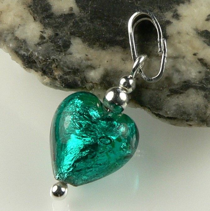 Sterling silver & 10mm (+/-) Murano glass heart pendant, with/out a chain, in a gift box (Emerald/Silver)