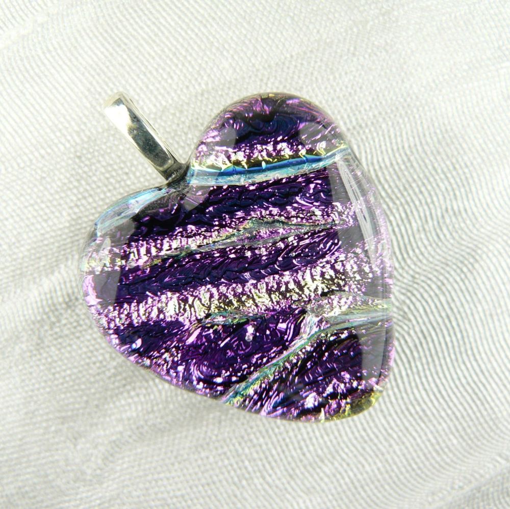 3.1cm pink Dichroic glass pendant, heart shaped, with leather cord & gift box (#20729)