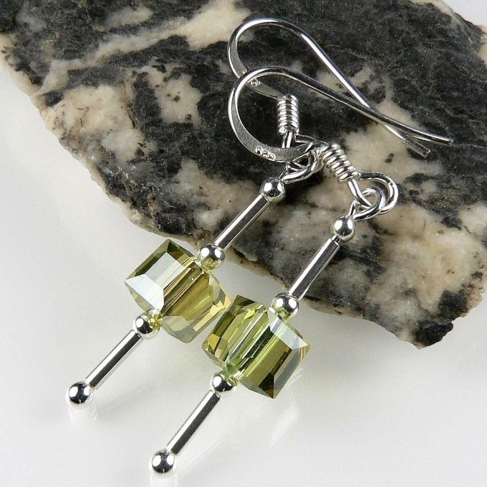 Sterling silver 6mm (+/-) faceted glass cube earrings, in a gift box - choice of wires  (Peridot Lustre) (M)