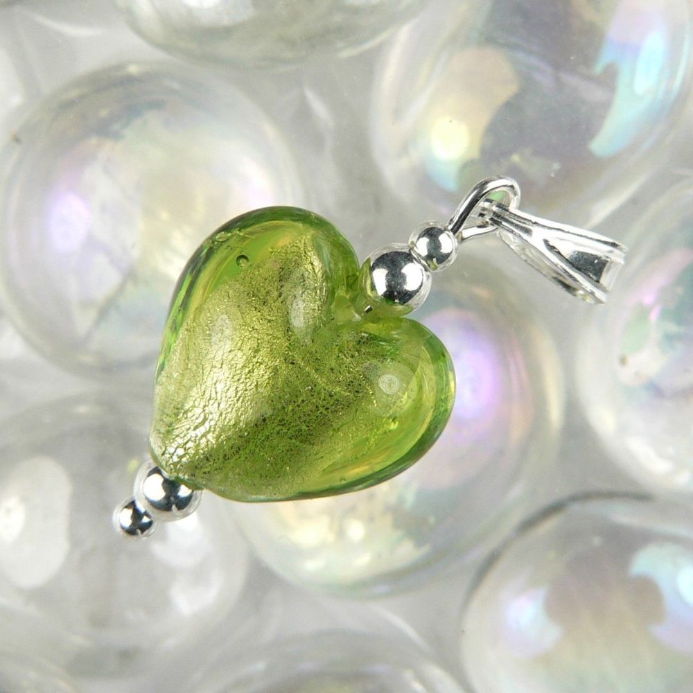 Sterling silver 12mm (+/-) apple green silver foil glass heart pendant, with/without a chain, in a gift box