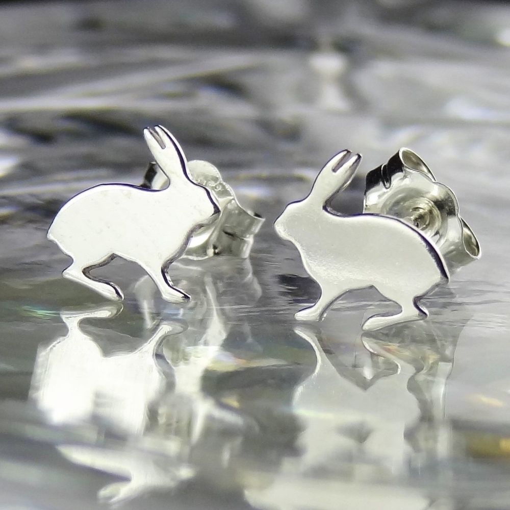7.75x8mm sterling silver hare stud earrings, in a gift box