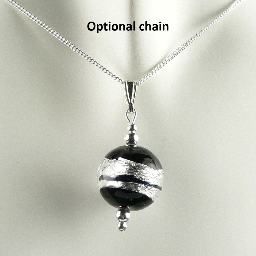 black & silver Murano glass pendant necklace