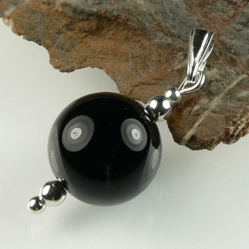 Black Onyx semi-precious stone pendant necklace