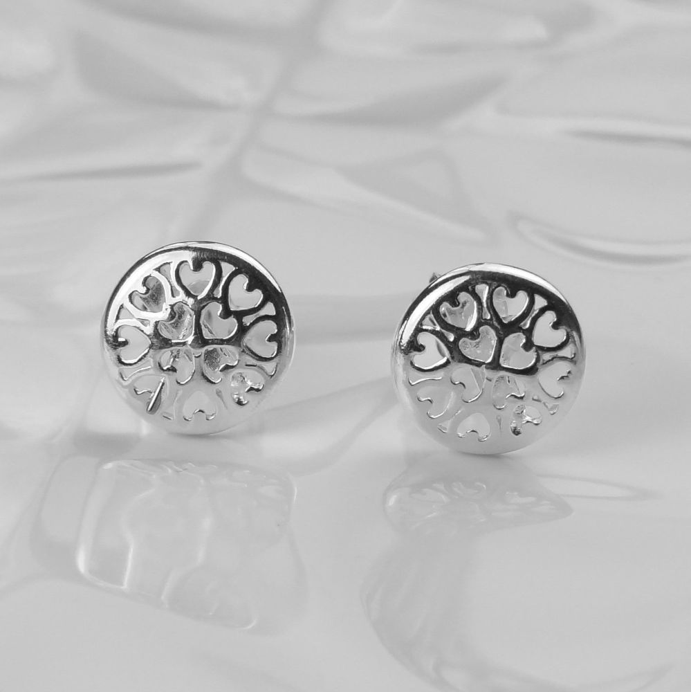 9mm sterling silver filigree hearts within a circle stud earrings, in a gift box