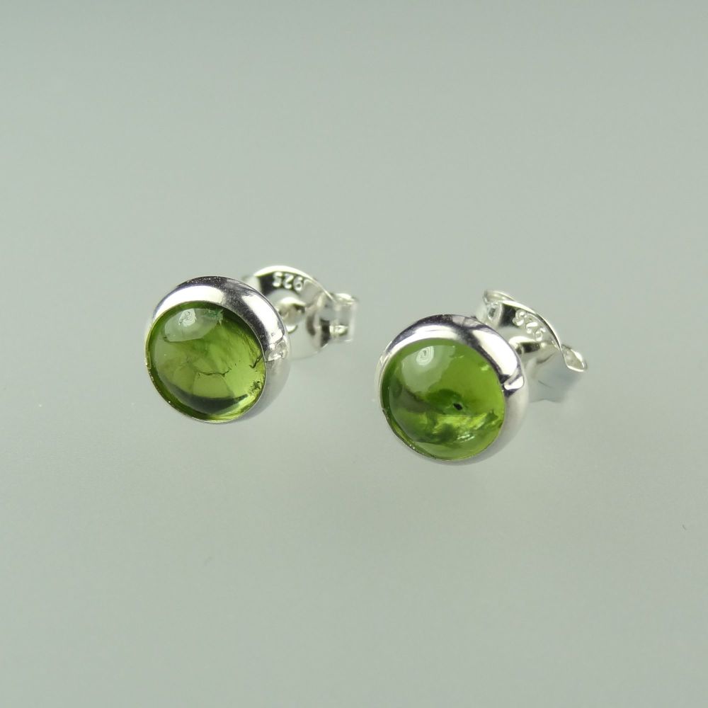 6mm sterling silver green Peridot semi-precious stone stud earrings