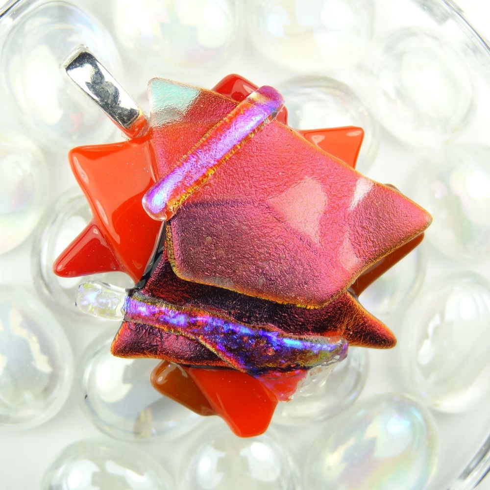 4.7cm shades of red textured Dichroic glass pendant, with leather cord & gift box (#30488)