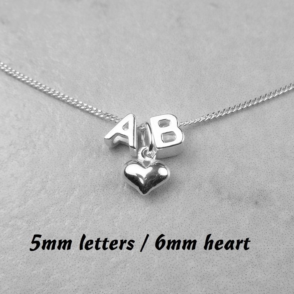 All letters available ~ sterling silver small/dainty/tiny 5mm slider/floating initial/capital letters & 6mm heart necklace on a 14" 16" or 18" chain,