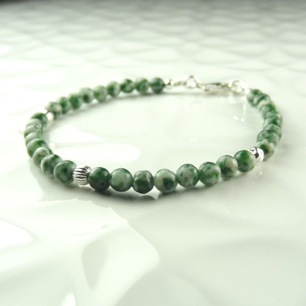 4mm (+/-) Green Spot semi-precious stone & sterling silver fluted, hammered & faceted bead bracelet with lobster clasp, in a gift box