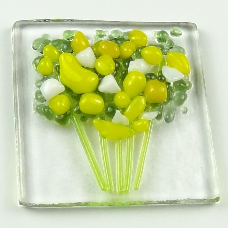 Handmade fused glass art greeting card, any occasion ~ yellow & white flowers, floral, bouquet ~ 4x4 inch card, 1.5 inch (+/-) glass (#406)