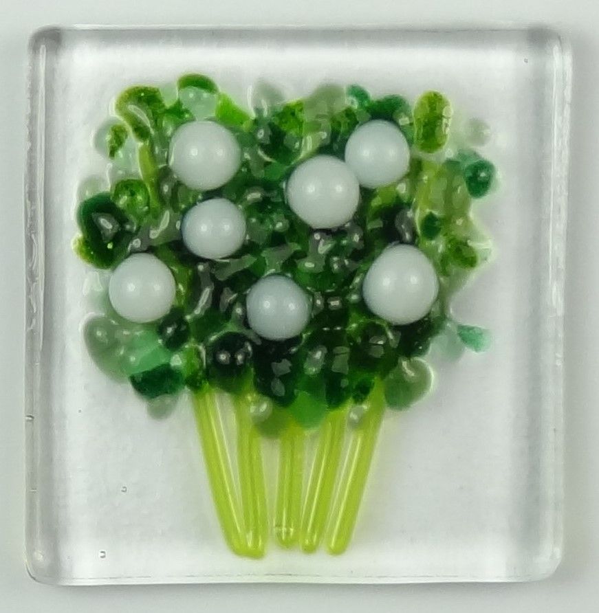 Handmade fused glass art greeting card, any occasion ~ white flowers, floral, bouquet ~ 4x4 inch card, 1.5 inch (+/-) glass (#611)