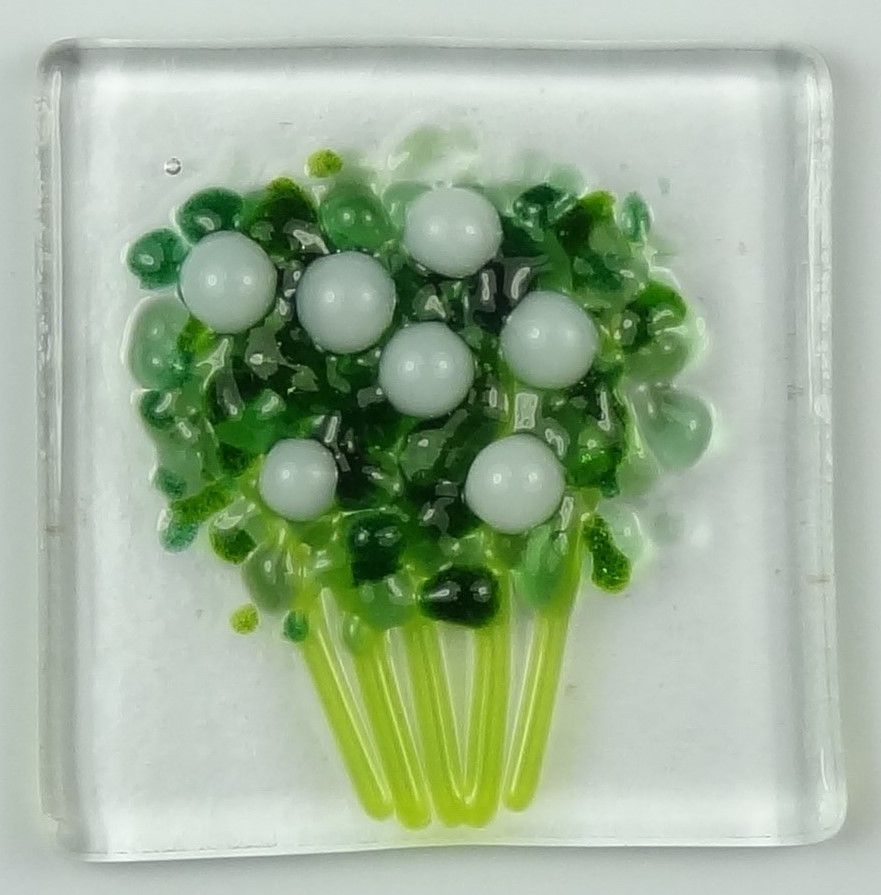 Handmade fused glass art greeting card, any occasion ~ white flowers, floral, bouquet ~ 4x4 inch card, 1.5 inch (+/-) glass (#615)