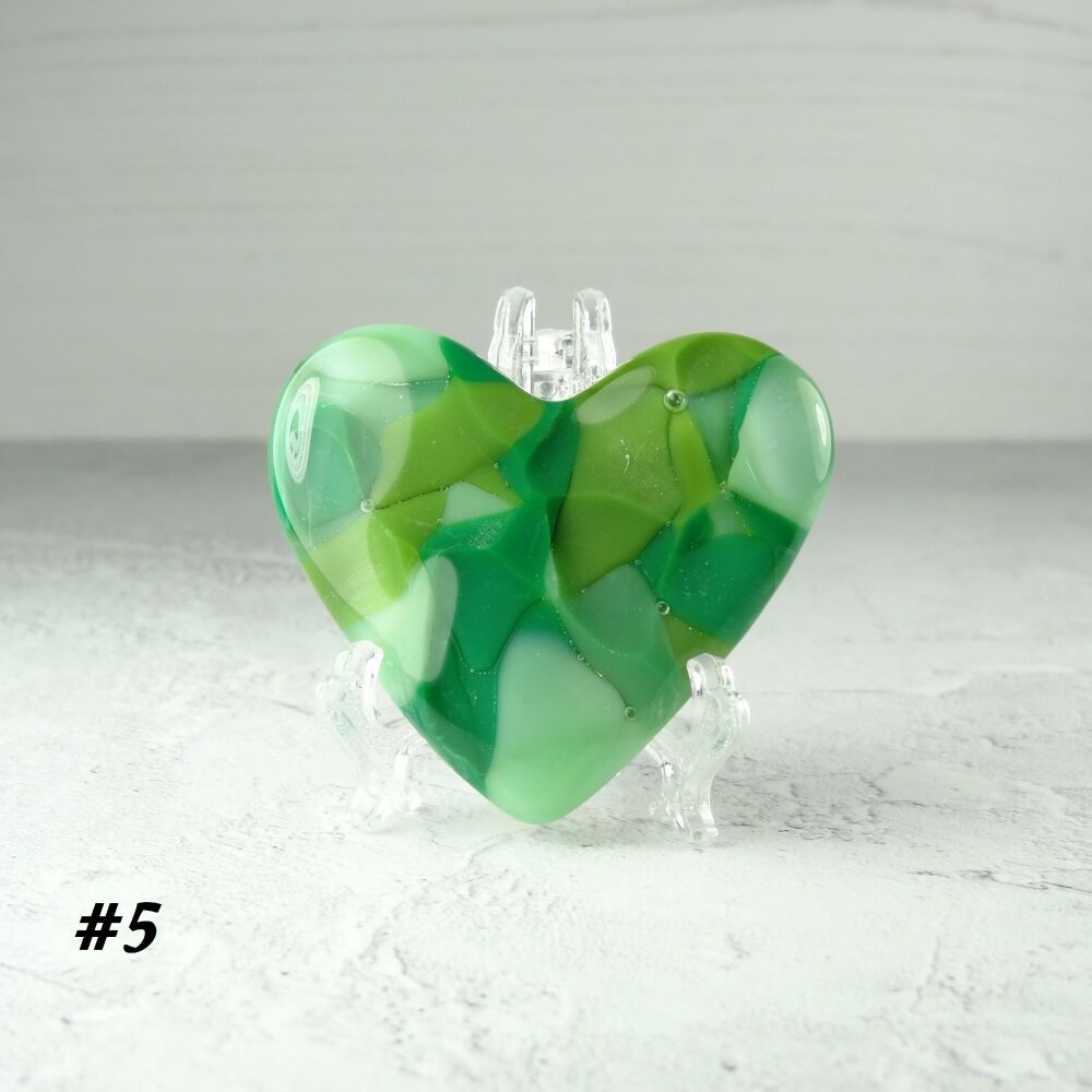 Handcrafted green fused glass heart with a stand - 5 cm (+/-) heart (#5)