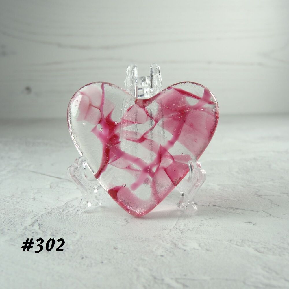 Handcrafted pink fused glass heart with a stand - 5 cm (+/-) heart (#302)