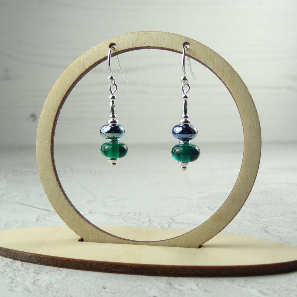 Green & metallic handcrafted artisan lampwork glass drop sterling silver earrings on french wires with twists (#163)