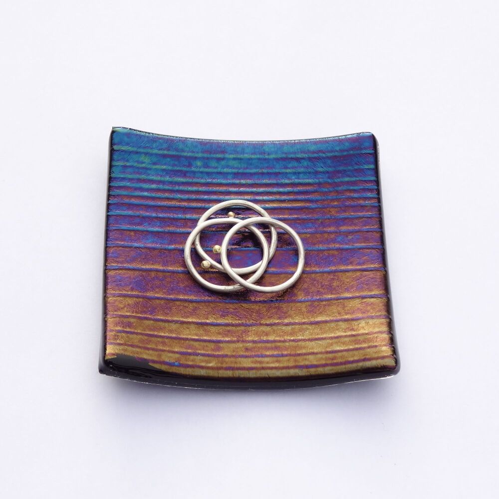 Handcrafted textured/iridescent bullseye fused glass ring trinket dish tea light holder or ornament to display, 6.5cm square, 6mm thick (#F)