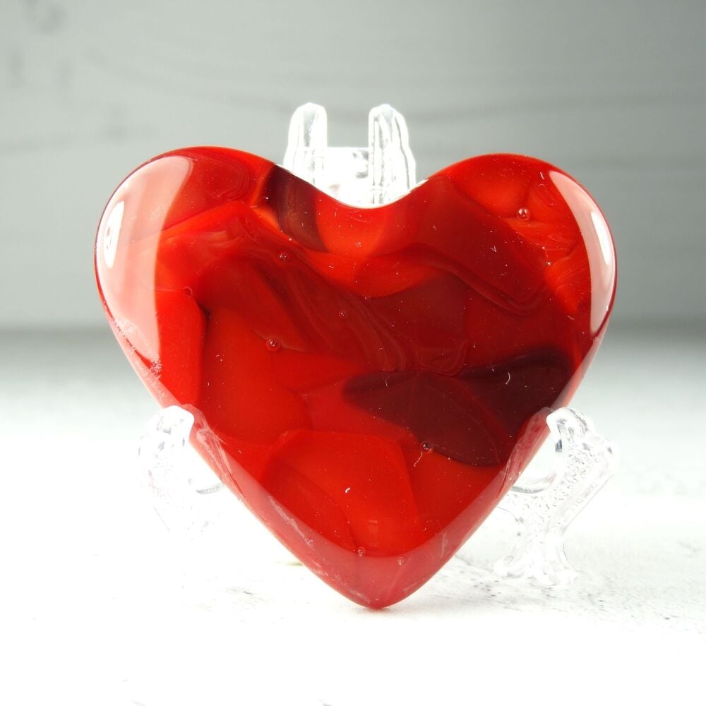 Handcrafted deep red fused glass heart with a stand - 5 cm (+/-) heart (#404)