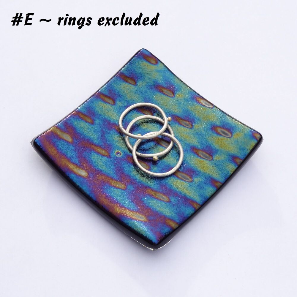 Handcrafted iridescent bullseye fused glass ring trinket dish tea light holder or ornament to display, 6.5cm square, 6mm thick (#E)