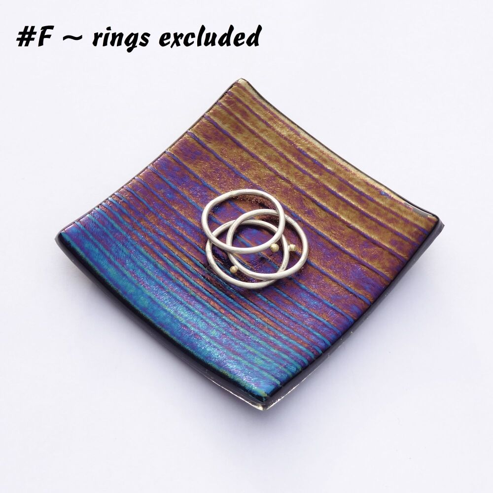 Handcrafted textured/iridescent bullseye fused glass ring trinket dish tea light holder or ornament to display, 6.5cm square, 6mm thick (#F)