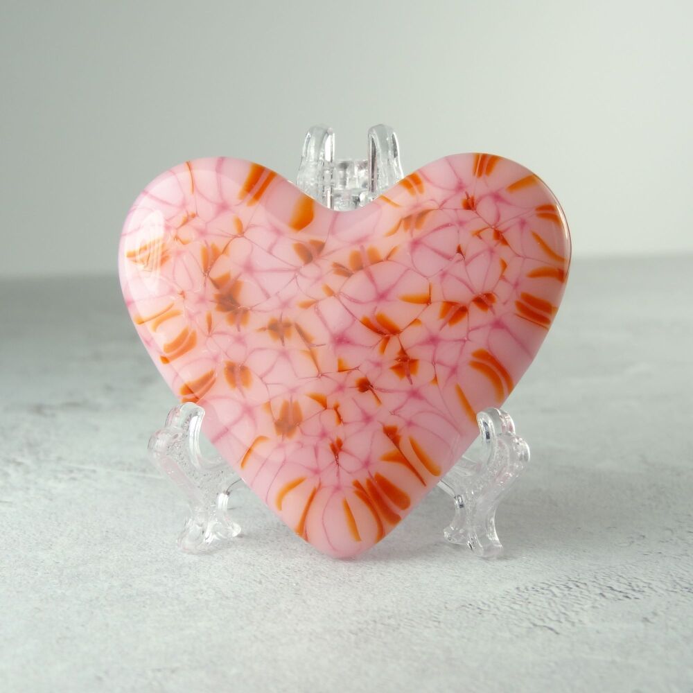 Handcrafted pink fused glass heart with a stand - 5 cm (+/-) (#0017)