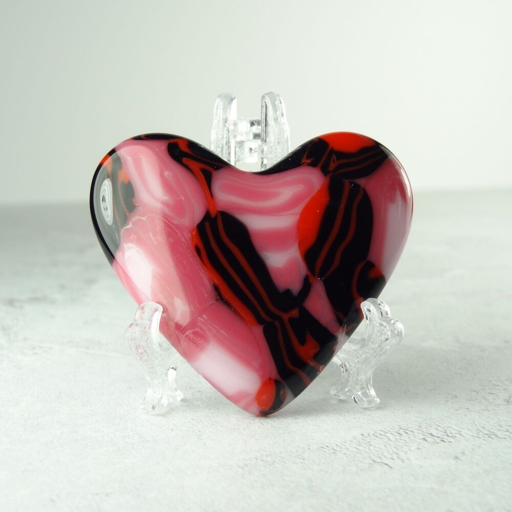 Handcrafted pink fused glass heart with a stand - 5 cm (+/-) (#0016)