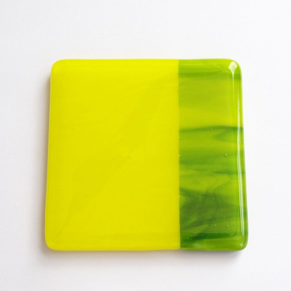 Fused glass yellow/green streaky coaster, with bumper feet, handcrafted, 9cm (#0179)