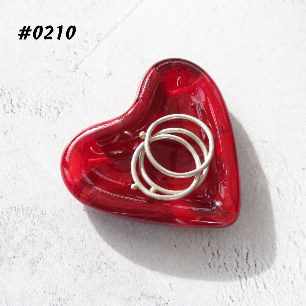Red heart shaped fused glass ring dish, 5cm approx, handcrafted, organza gift bag (0210)