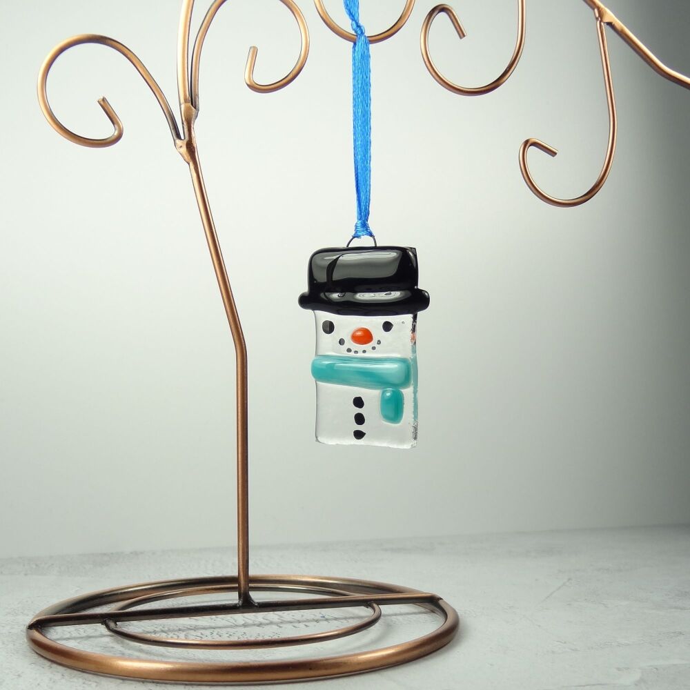 Fused glass snowmen tree decorations — Handmade & festive - 5 x 3cm (clear base, turquoise belt)