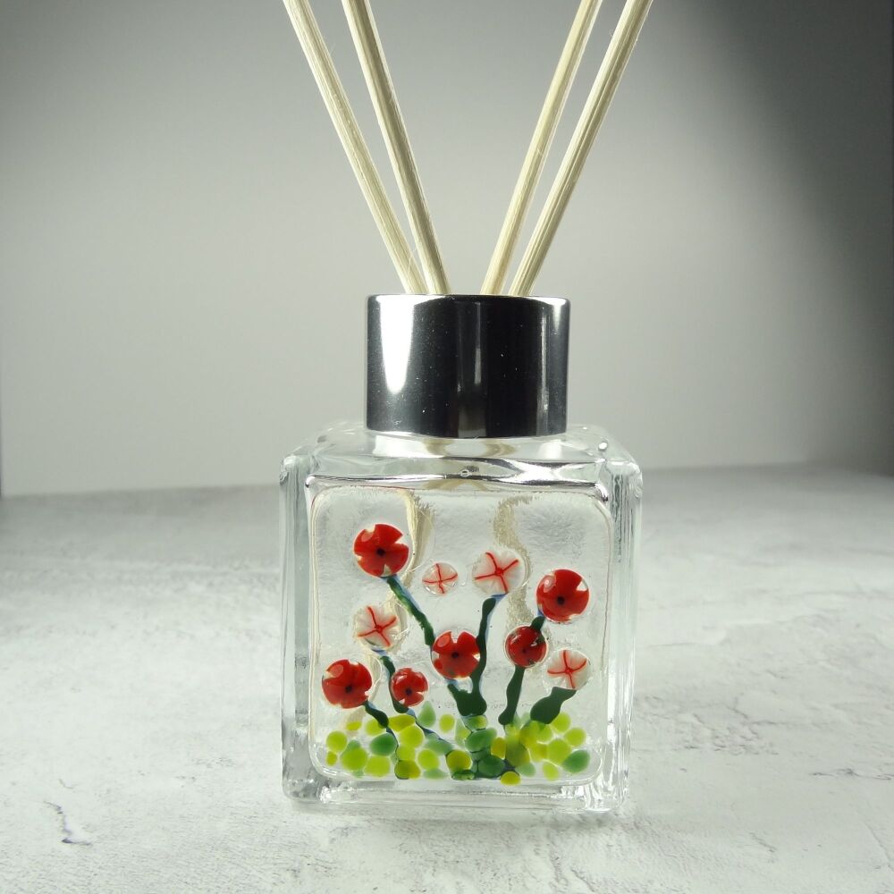 Handcrafted red flowers fused glass reed diffuser &ndash; A unique gift with 4 reeds (v.1)