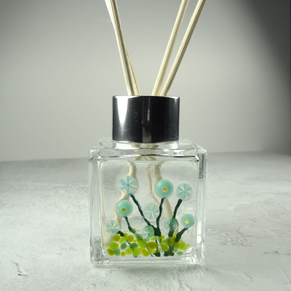 Handcrafted blue flowers fused glass reed diffuser &ndash; A unique gift with 4 reeds