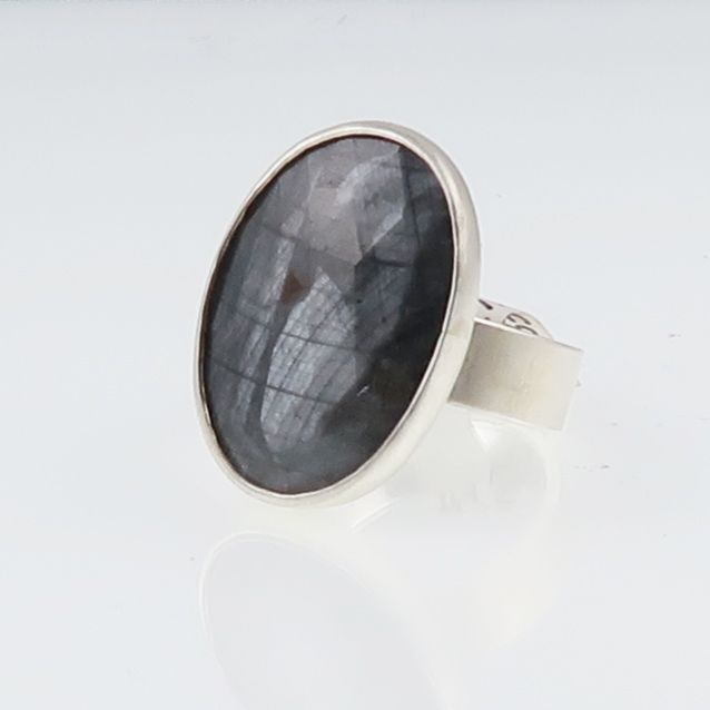 Silver sapphire ring