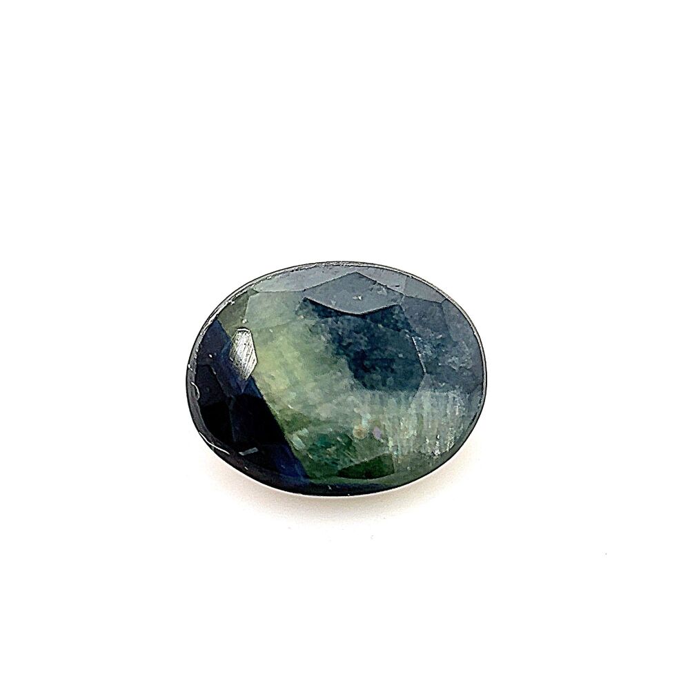 Parti-colour sapphire with growth zone pattern