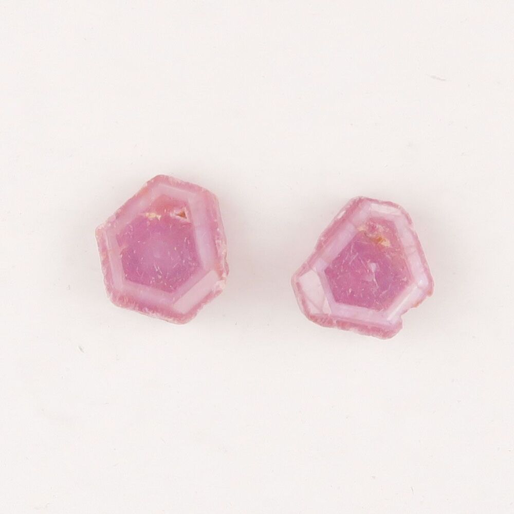 Pink sapphires with growth pattern