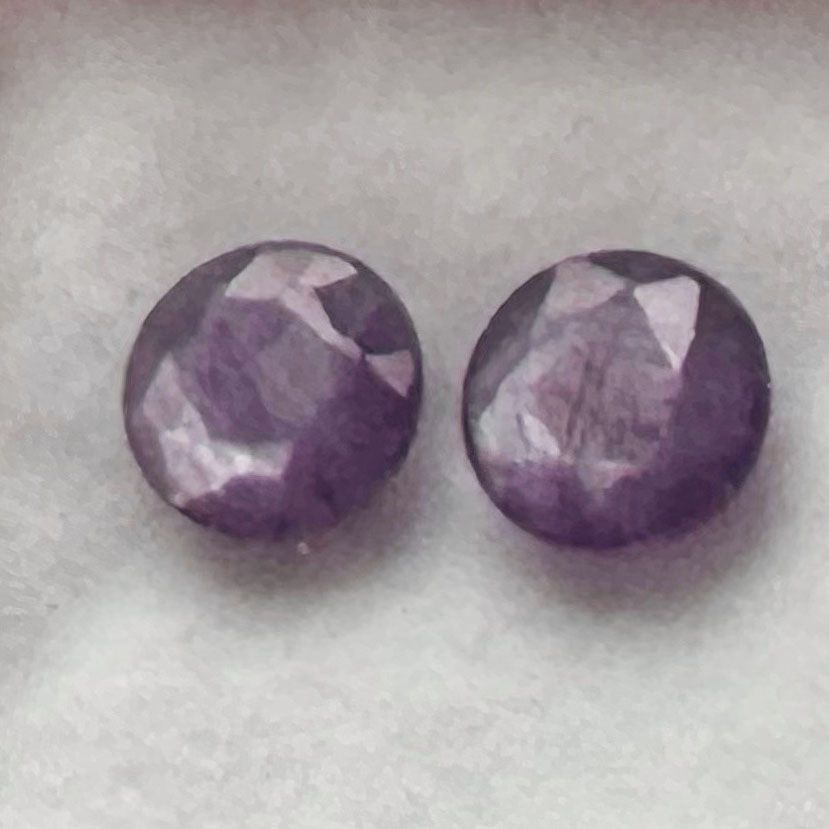 Sapphire faceted pair pink sheen