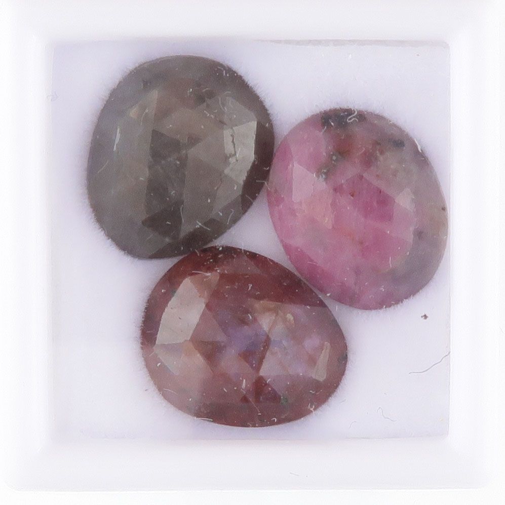 Sapphire facet top cabochons - 3395