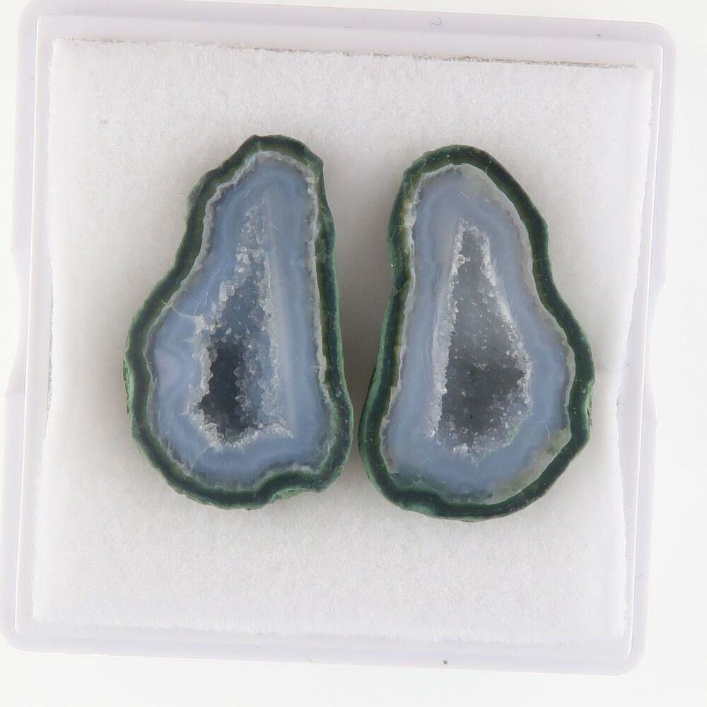 Geode pair with druzy - 3682