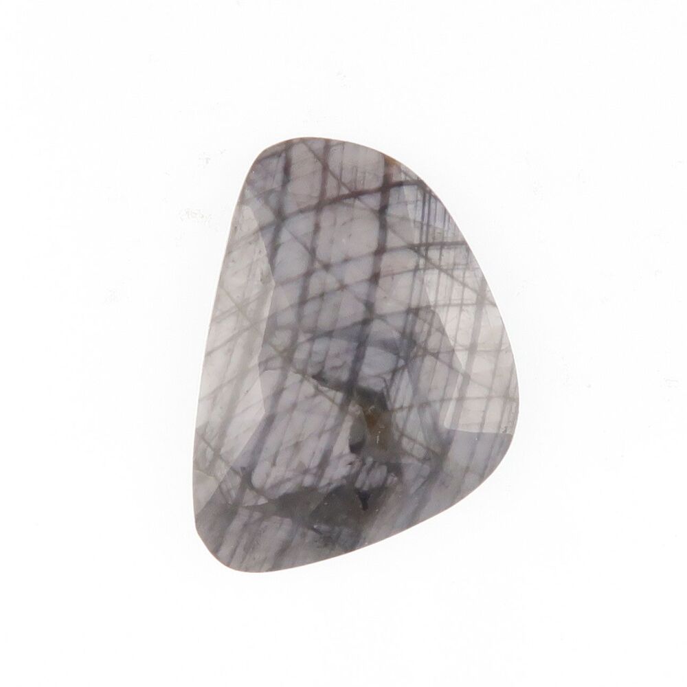 Sapphire facet top cabochon with grey sheen - 4082
