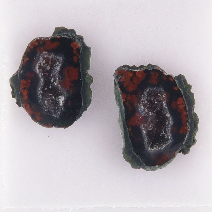 Geode pair with druzy - 4250