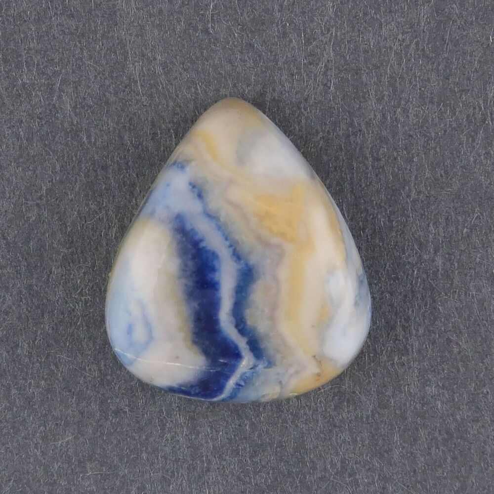 Calcite & scheelite cabochon - 4165